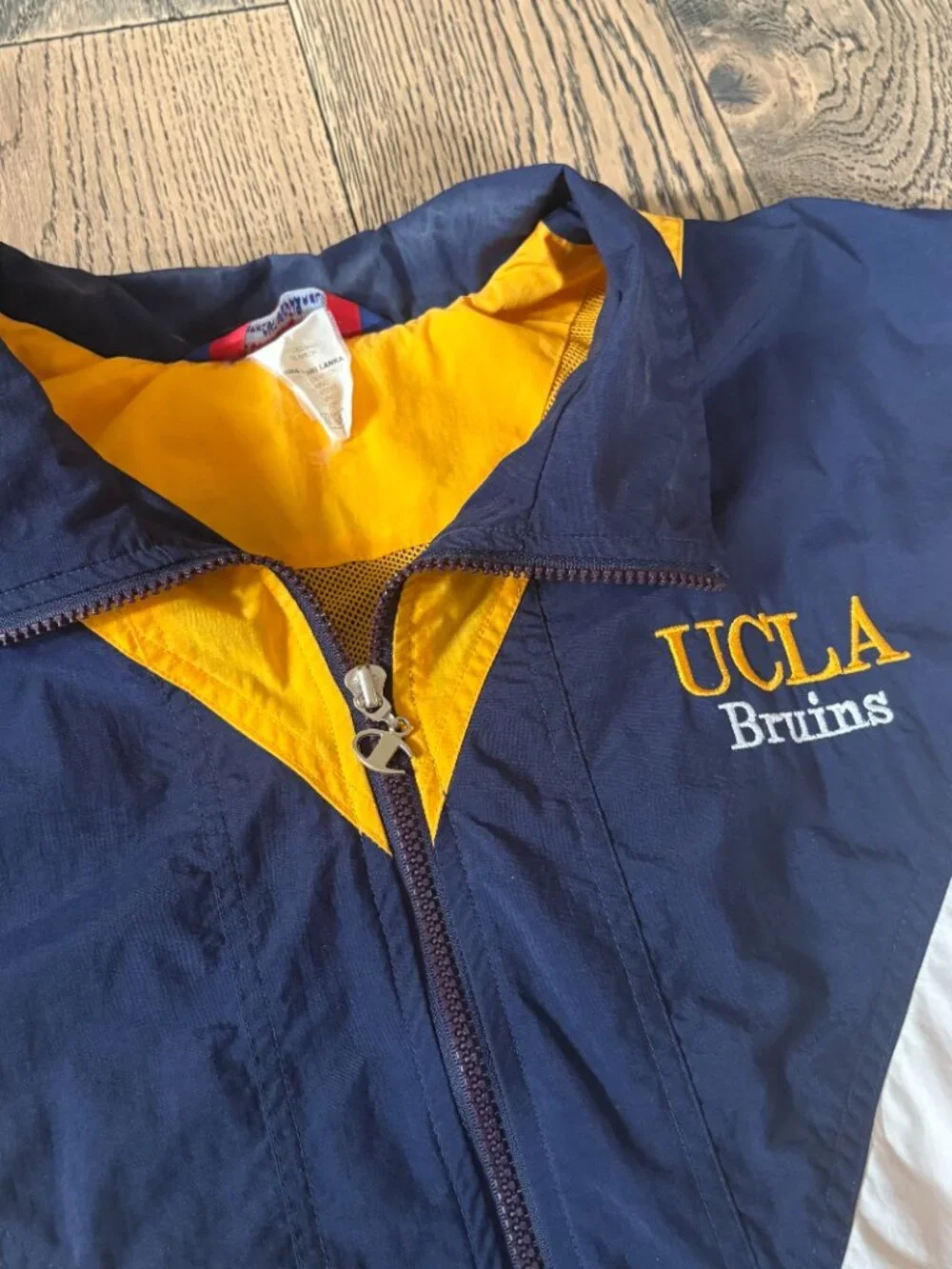 Vintage Champion UCLA Bruins Zip Up Jacket Men's Medium Blue Gold Windbreaker